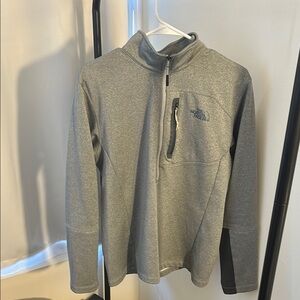 North Face Poly Fleece 1/4 Zip Size M